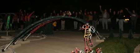 Christmas Eve Crowd - Belardo Lights 2007